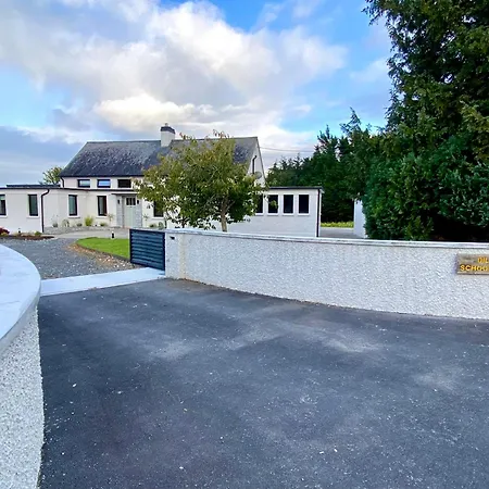 Dillon School House - Luxury In The Countryside